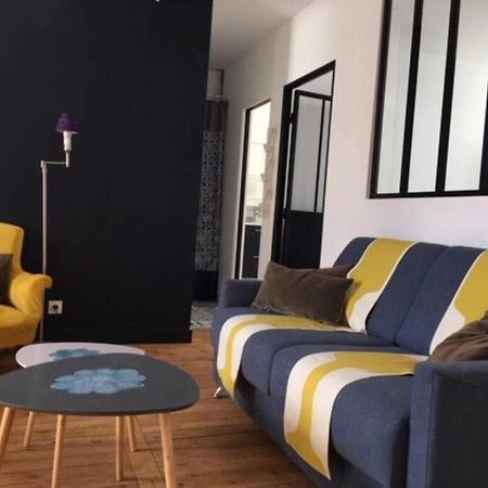Appartement De Caractere Avec Terrasse. ラ・ロシェル エクステリア 写真